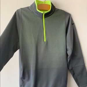 Nike therma_fit sweater